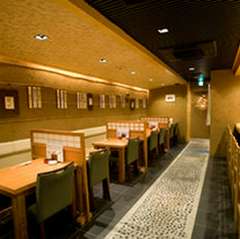 和の情緒漂う店内