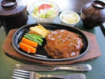 鉄板デミグラスハンバーグセット