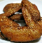 アメリカでも大人気の「テリヤキ」味のウィングス（鶏手羽先）。フィンガー・リッキン・スタイル!!