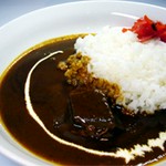 じっくりと煮込み仕上げた144時間カレー!!　そのコクと旨味をお楽しみください