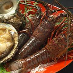 新鮮な伊勢海老・鮑・サザエ♪