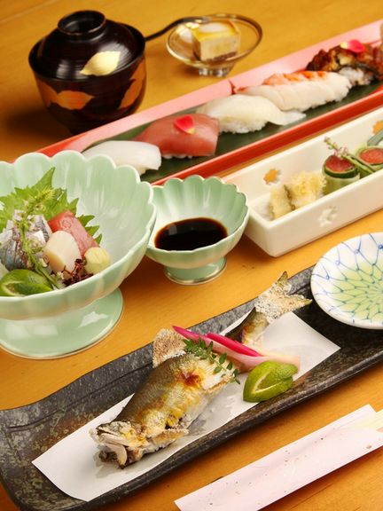かう吉のおまかせ（花）コース