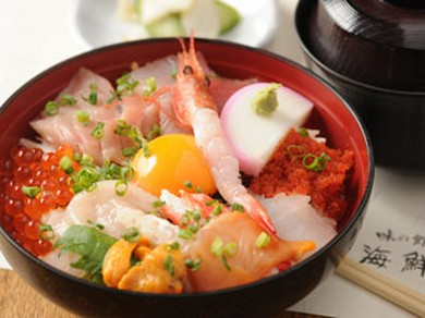 海鮮スタミナ丼 上(みそ汁・おしんこつき)
