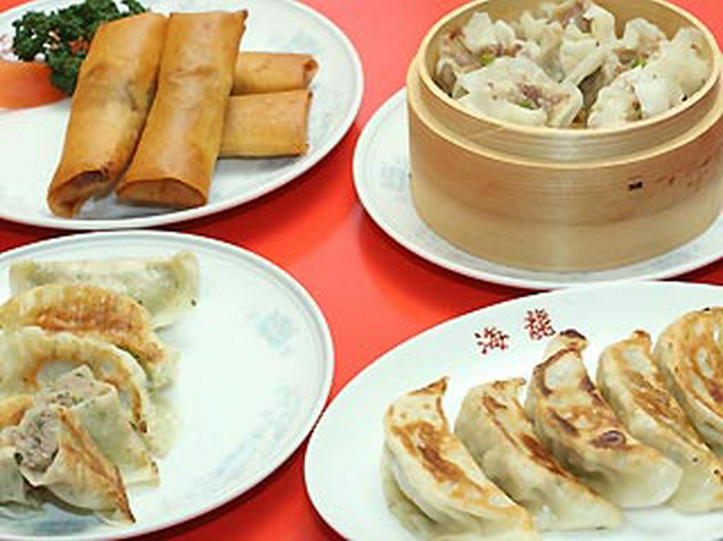 お料理のサイドにいかが？（餃子・しそ餃子・春捲・焼売）