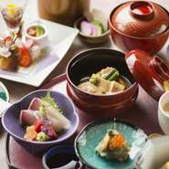 店主おすすめ！　加賀名物料理の治部煮も付いております。