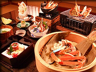 11月7日～3月31日まで。ずわい蟹（加能蟹かのうがに）は3月20日まで、セコガニ（香箱蟹）は12月31日まで