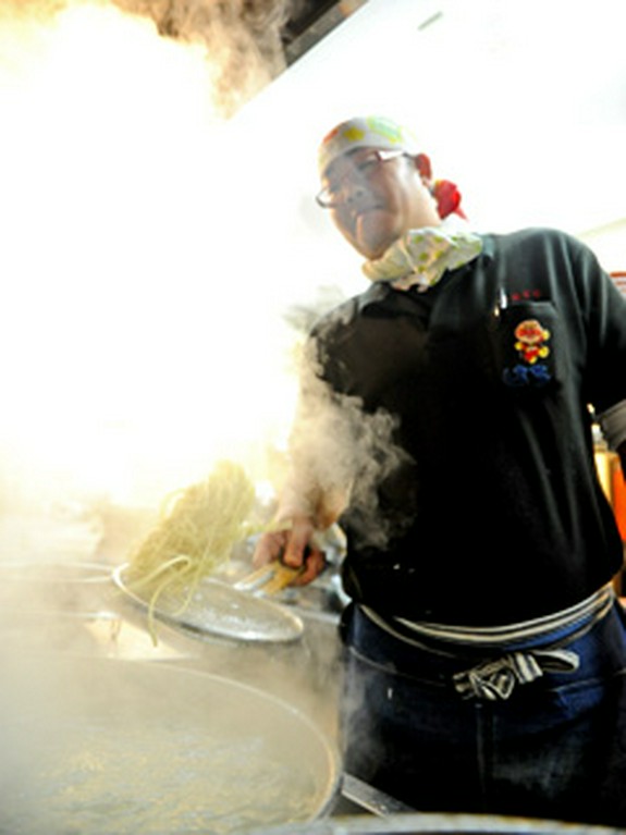 「新福菜館」四条天神川にリニューアルオープン！