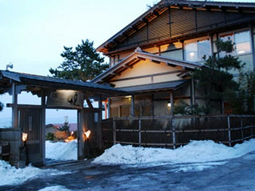 立待岬近くにあるお店。窓から函館の景色をお楽しみいただけます