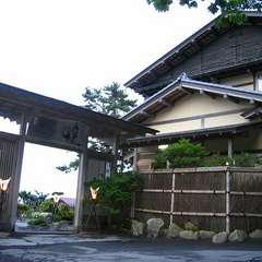 落ち着いた佇まいのお店