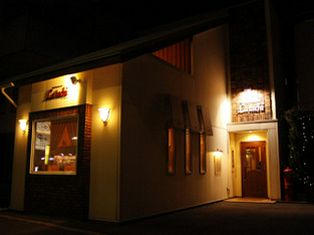 餐厅La Tachi