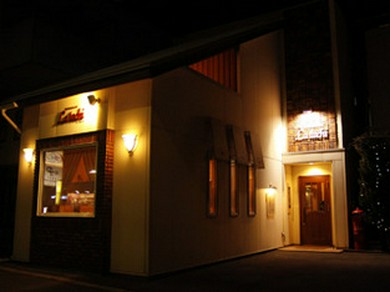 “オープンキッチン”のフレンチレストラン