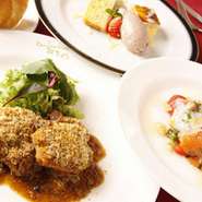 ■オードブル又はスープ
■本日のメイン料理
■デザート3種類の盛り合わせ
■コーヒー・紅茶