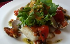 メイン料理をチョイスできるお得なおまかせコース！