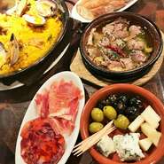 歓送迎会にもぴったりなコースをご用意。おしゃれな空間に、料理長自慢のスペイン料理で歓送迎会はいかがですか？スペインの伝統料理を詰め込んだコースで門出をお祝い。