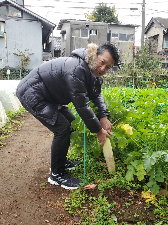 We use seasonal vegetables grown in Suginami Ward!