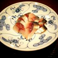 糠の香りと程よい酸味が脂の乗った青魚とベストマッチ！
今宵もまた一献と盃が進むこと間違いなし。
