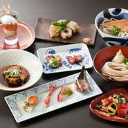 遊び心溢れる四季折々の料理をコース仕立てでお召し上がりください。
それぞれの一皿一皿にベストパートナーとなる日本酒をセレクト致します。