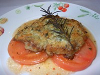 パリッと焼いた皮とジューシーなチキン&トマトのハーモニー
チキンとトマトを一緒にお召し上がりください
