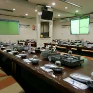 大人数でもご相談ください。大宴会から小規模の宴会まで承ります