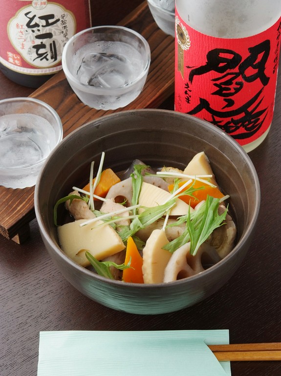 日替わりメニューにはホッとする逸品も…“田舎煮”　550円