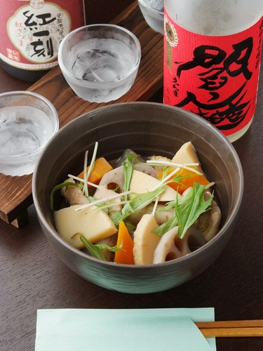 日替わりメニューにはホッとする逸品も…“田舎煮”　550円