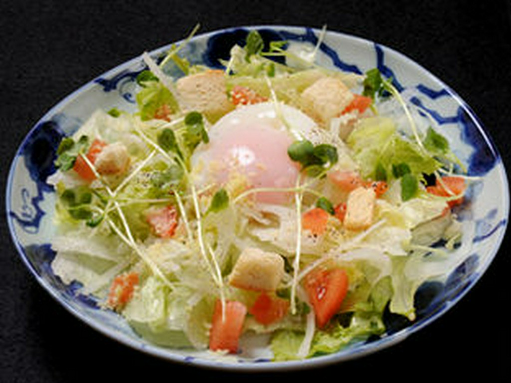レタスと温玉のサラダ