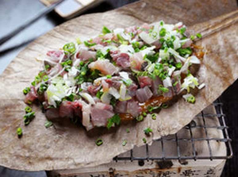 つみれ朴葉焼き