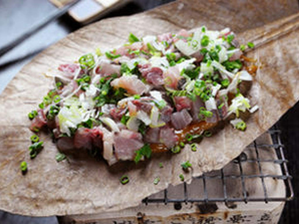 つみれ朴葉焼き