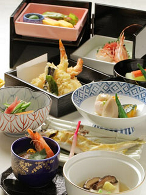 おまかせ会席　4725円