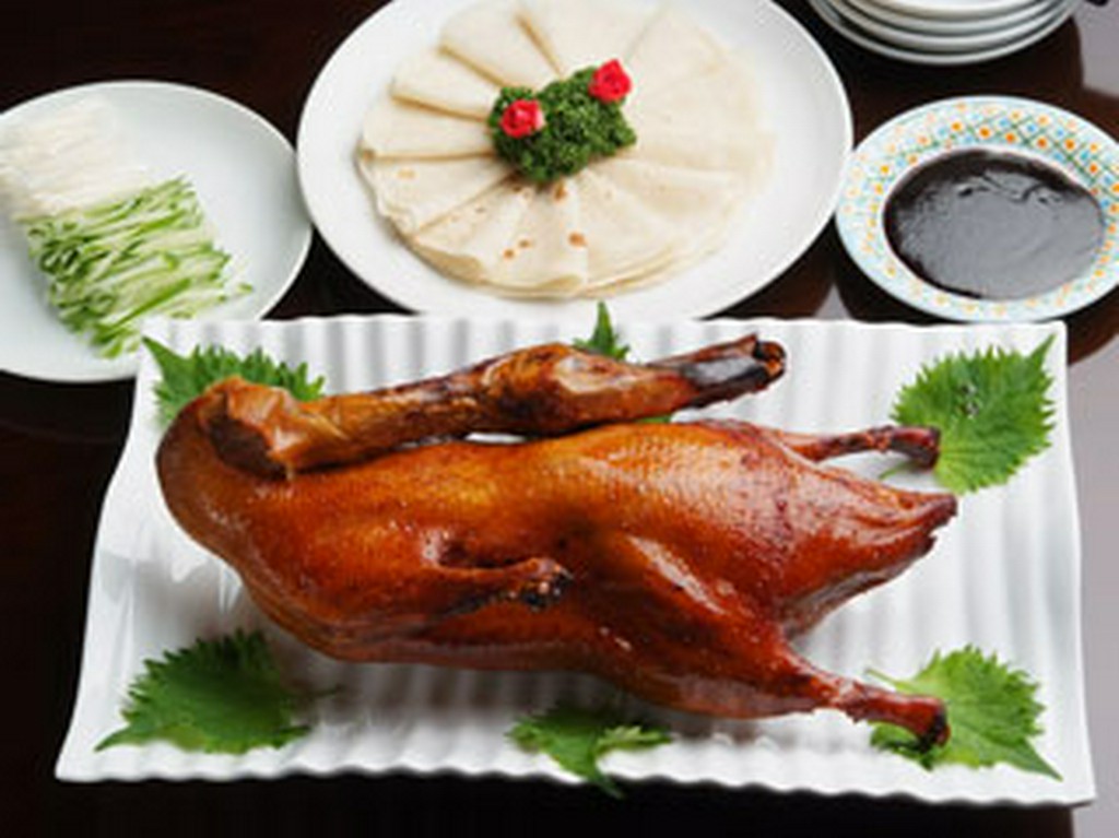 本格中華と言えば“北京ダック”で決まり!　半羽￥3250　税別