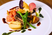 いろいろ新じゃがいもとともにお魚のソテー　赤ワイン醤油ソース添え

※7月上旬～8月上旬までのメニュー