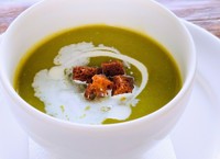 聖護院かぶのポタージュ
カラフルなカブのナムルと自家製クルトンとクリーム添え

※メニューは月替わりです