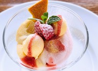 柚子とみかんのデザート　カクテル仕立て

※メニューは月替わりです