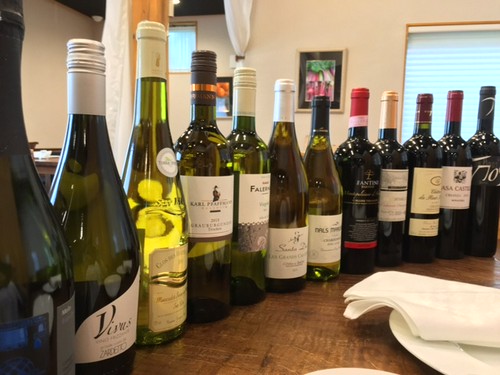 厳選ワインとのマリアージュも、楽しみのひとつ