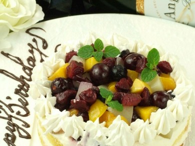 大切な記念日に、Specialケーキプレゼント！などなど