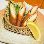 梅しそと濃厚クリームチーズ入り！二つの味がお楽しみ頂けます。