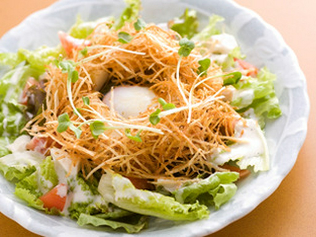 じゃがいも鳥の巣サラダ