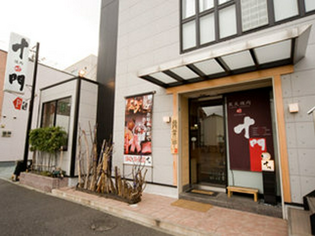 上質のお肉に大変よく合うワインが揃っています