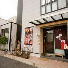 上質のお肉に大変よく合うワインが揃っています