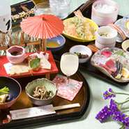 旬の食材を活かした本格会席料理をご提供いたします。  
大切な接待やお祝い、ご家族でのお食事など幅広いシーンに最適です。  
ご予算・人数・用途に応じて柔軟に対応いたしますので、お気軽にご相談ください。