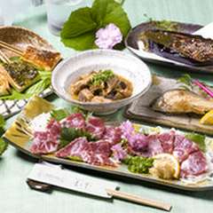 馬刺し・馬ホルモン・川魚料理・各種田楽などの単品料理