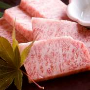龍神に熊野牛専門の牧場をもって、日々おいしい肉の研究しております。