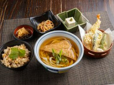 【小椀】小さなきつねうどんセット