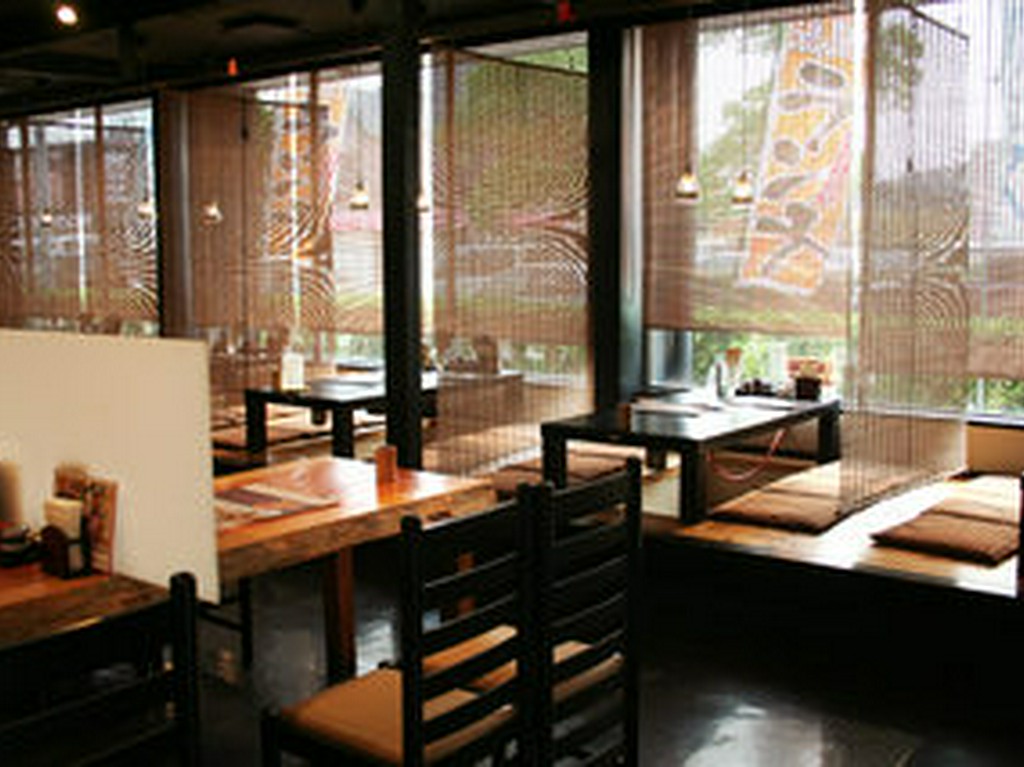 落ち着きの店構え