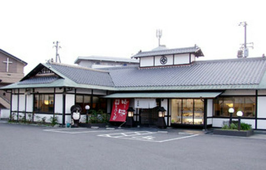 落ち着きの店内