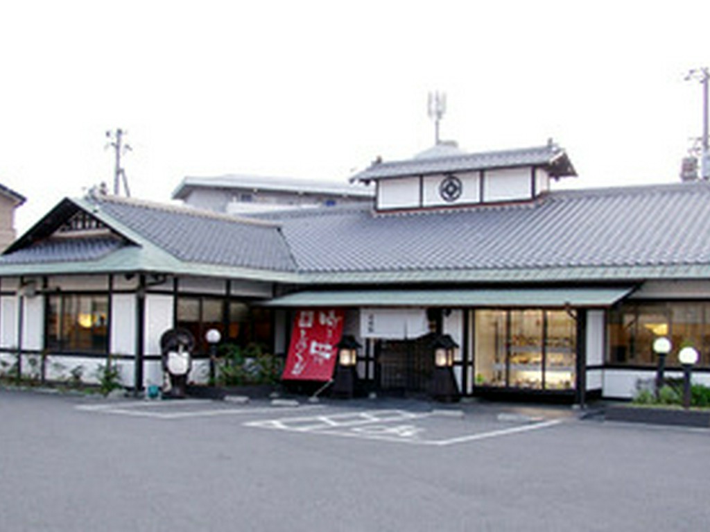 落ち着きの店内