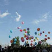 「魚座」では各種パーティーのご予約承り中です。室内だけでなく、お庭も自由にお使いできます。（※キャパ　最大20～50名様ほど）ご予算はお問い合わせ下さい。