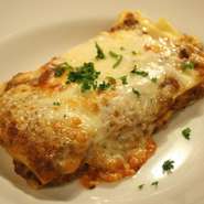 自家製麺のラザニア