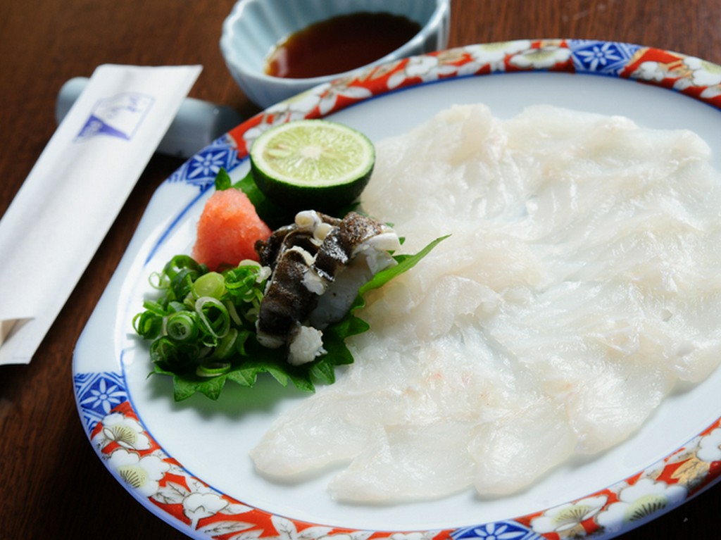 丁寧に骨抜きした『ハモうす造り』