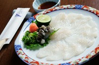 丁寧に骨抜きした『ハモうす造り』